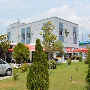 Alpet Albânia