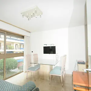  Apartment Centre Promenade With Terrace Next To The Sea In The Pedestrian Area France
